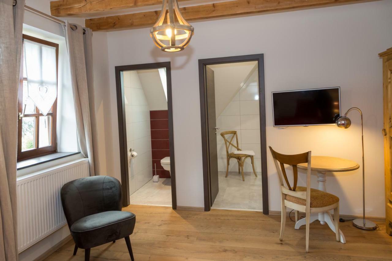 Les Chambres Chez Christine Оттрот Екстер'єр фото