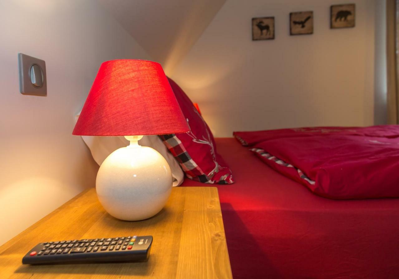 Les Chambres Chez Christine Оттрот Екстер'єр фото