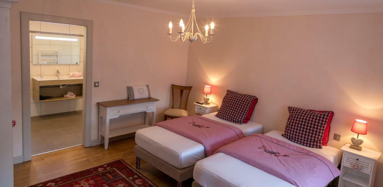 Les Chambres Chez Christine Оттрот Екстер'єр фото